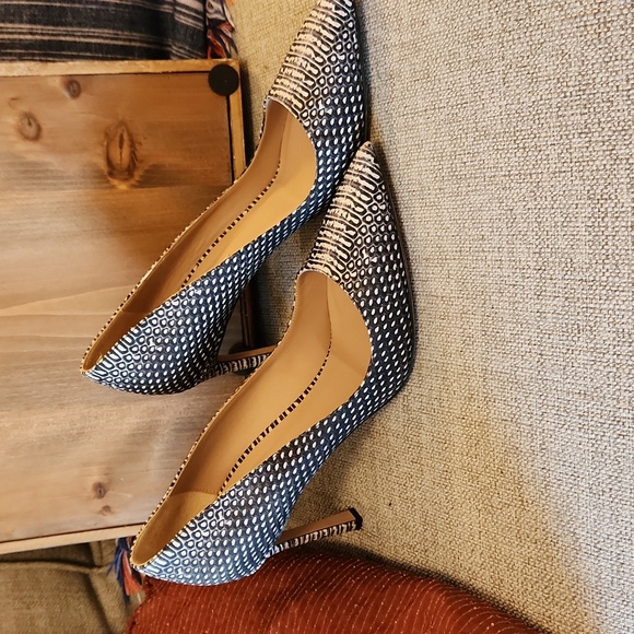 • Kurt Geiger • - Picture 8 of 9